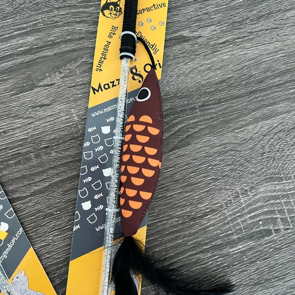 Interactive Catnip and Crinkle Cat Toy Teaser with Feather Tail